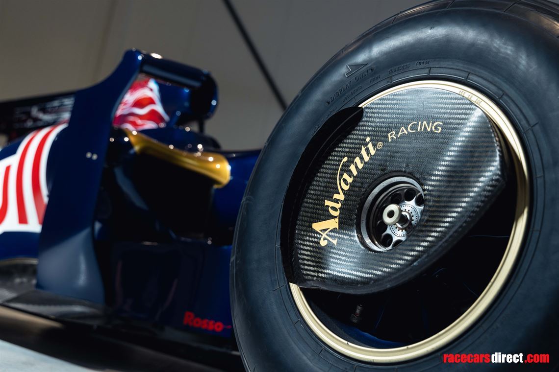 f1-scuderia-toro-rosso-str4-original-2009