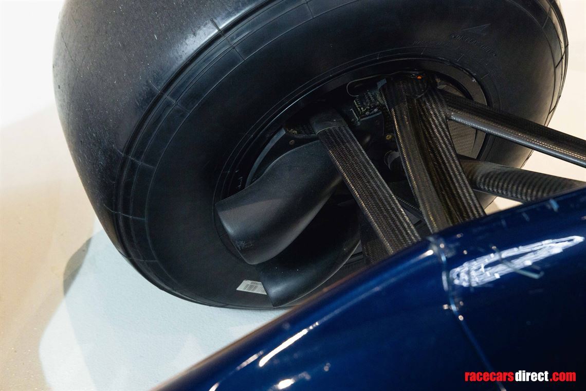 f1-scuderia-toro-rosso-str4-original-2009