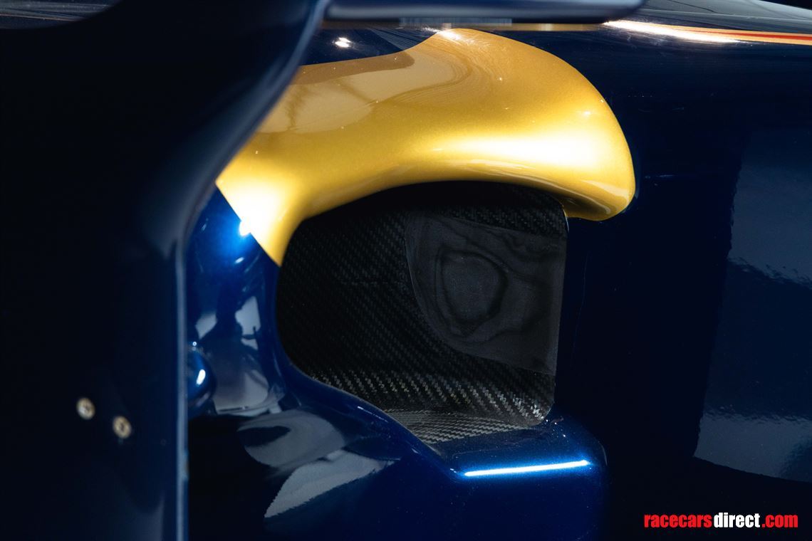 f1-scuderia-toro-rosso-str4-original-2009