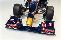 f1-scuderia-toro-rosso-str4-original-2009