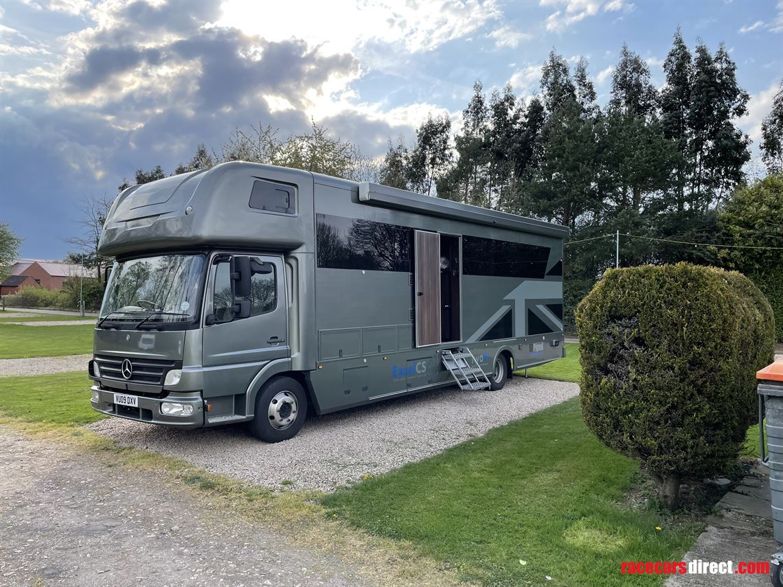 mercedes-luxury-race-truck-with-garage-and-li