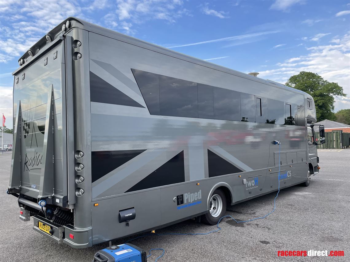 mercedes-luxury-race-truck-with-garage-and-li