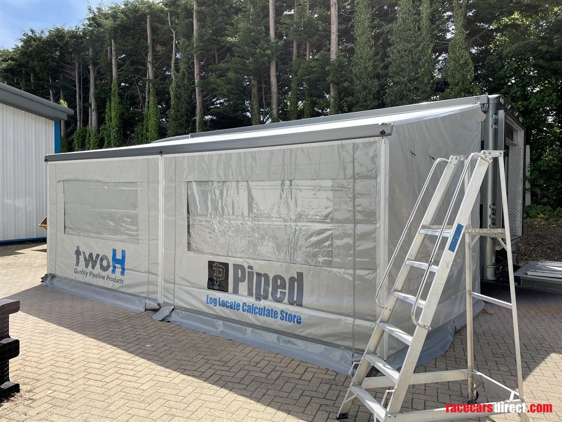 mercedes-luxury-race-truck-with-garage-and-li