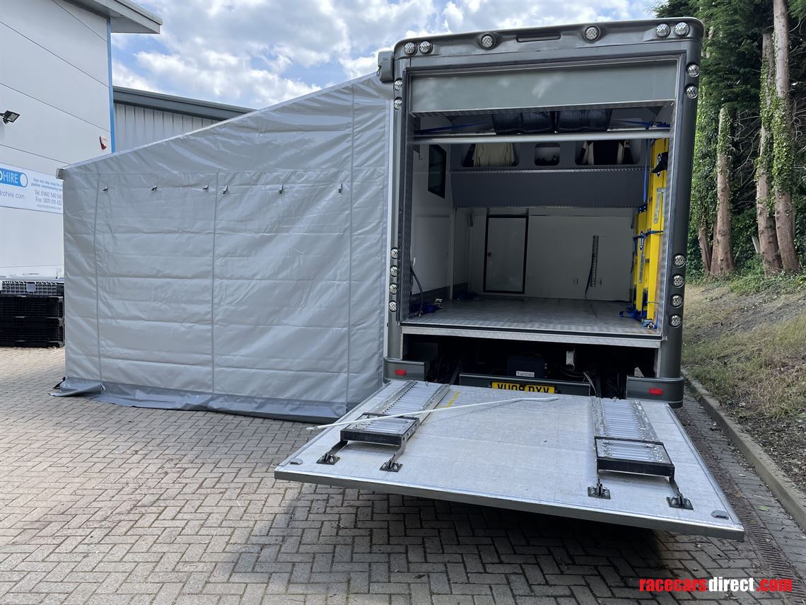 mercedes-luxury-race-truck-with-garage-and-li