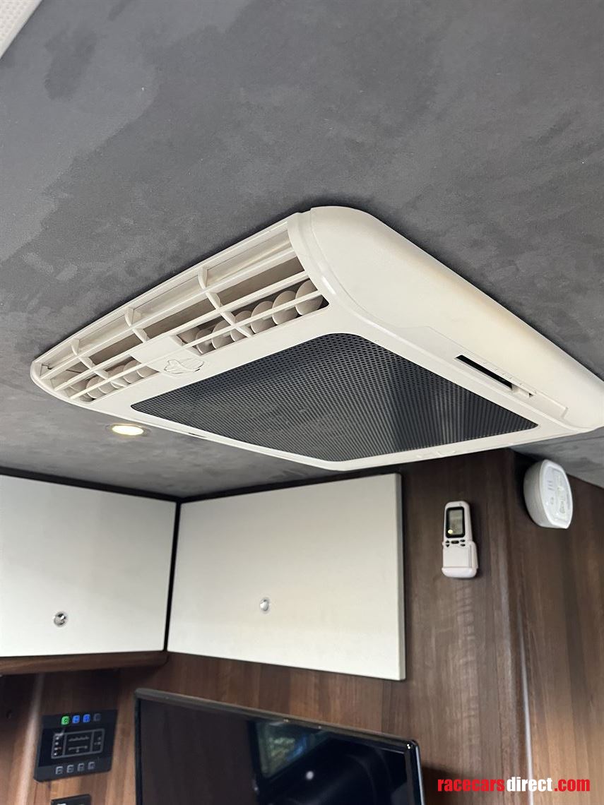 mercedes-luxury-race-truck-with-garage-and-li