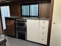 mercedes-luxury-race-truck-with-garage-and-li