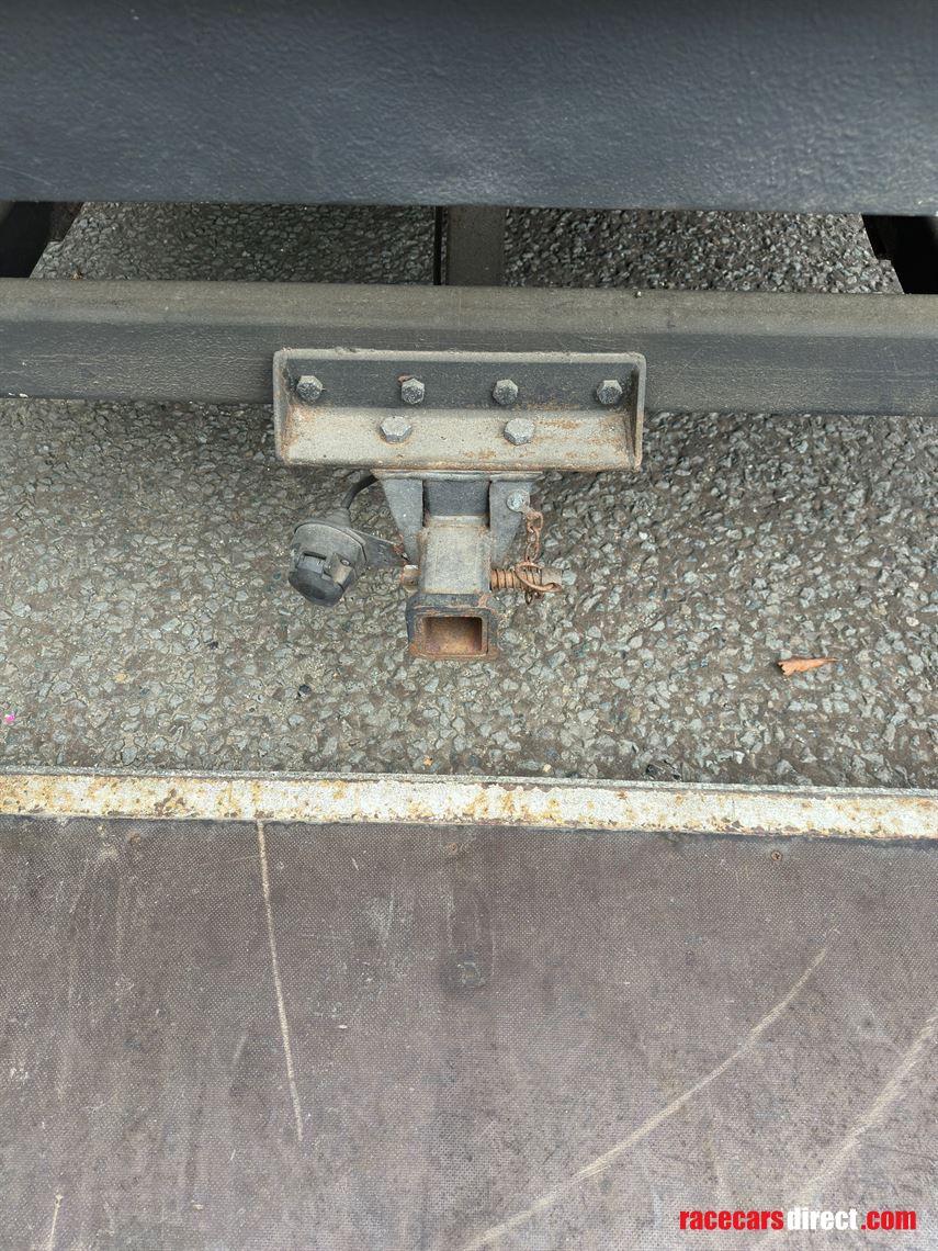 2006-iveco-eurocargo-race-transporter