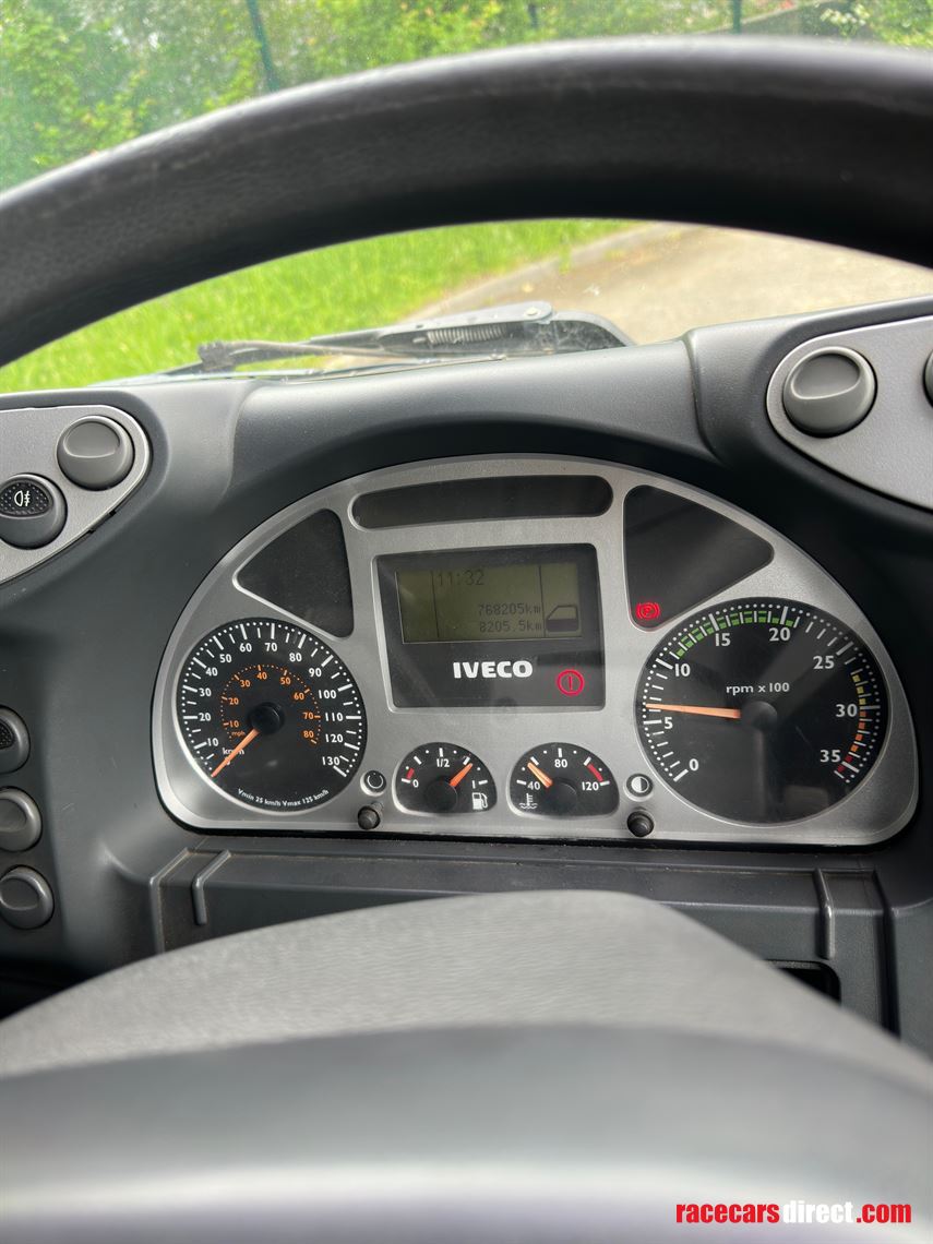 2006-iveco-eurocargo-race-transporter