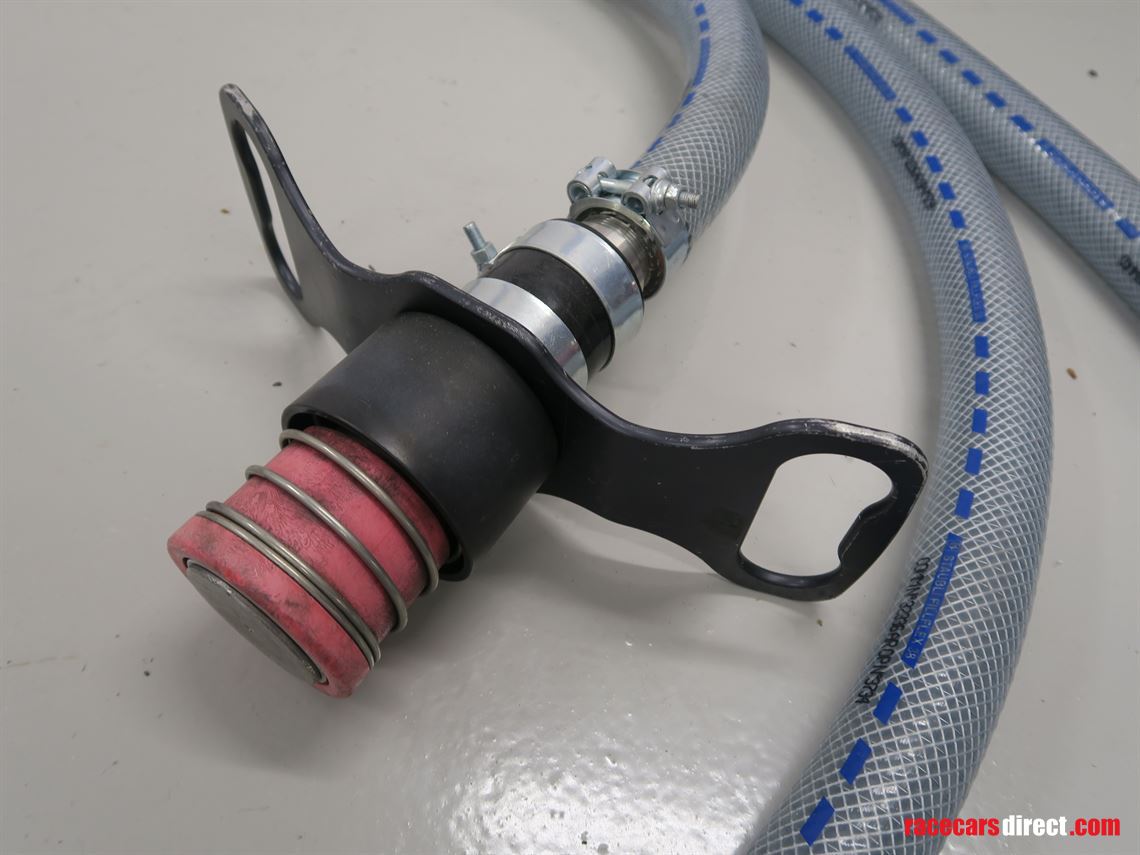 2-x-atl-refuelling-probes-handles-hose