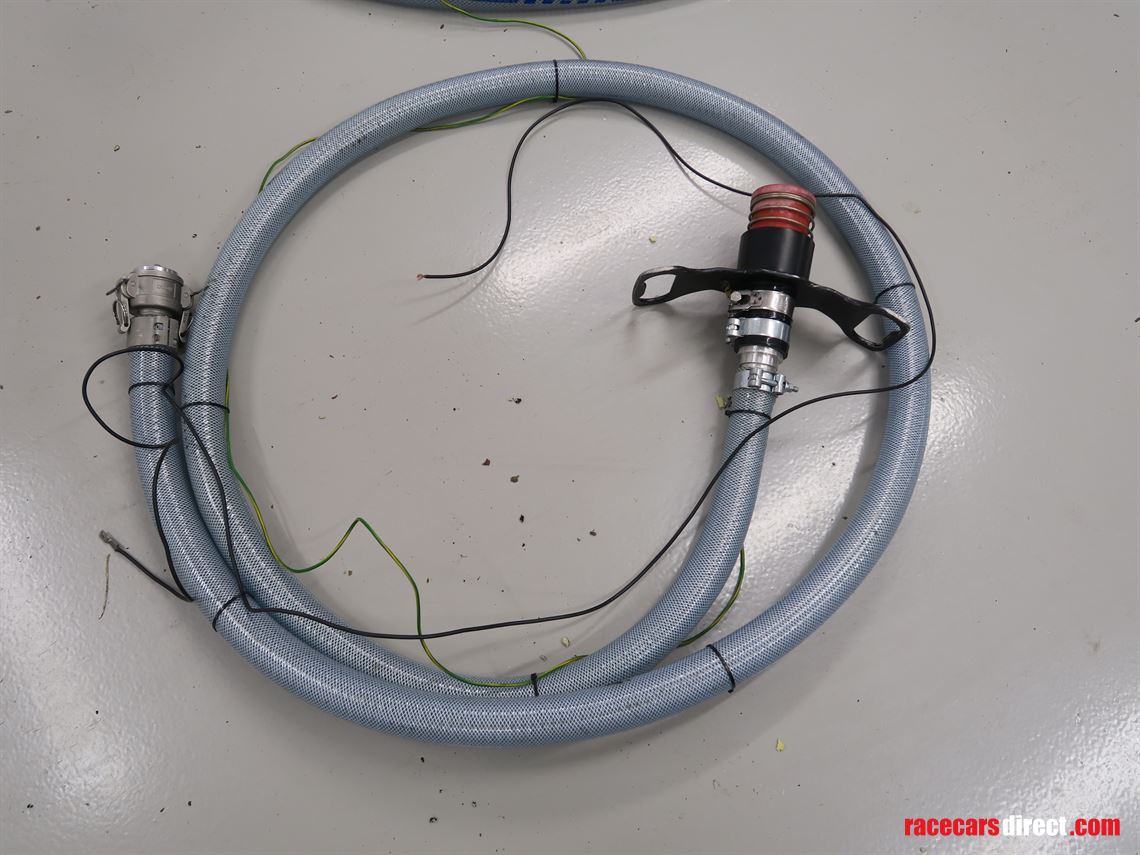 2-x-atl-refuelling-probes-handles-hose