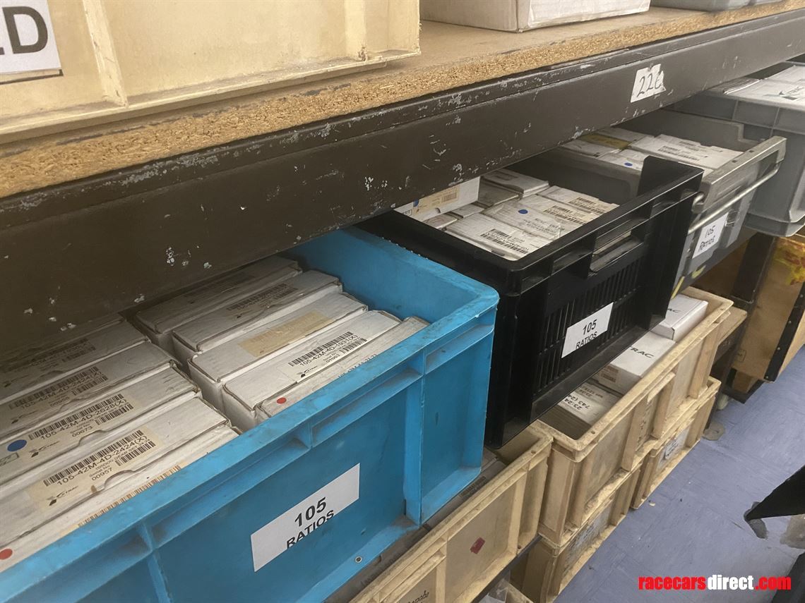 xtrac-105-and-519-gears