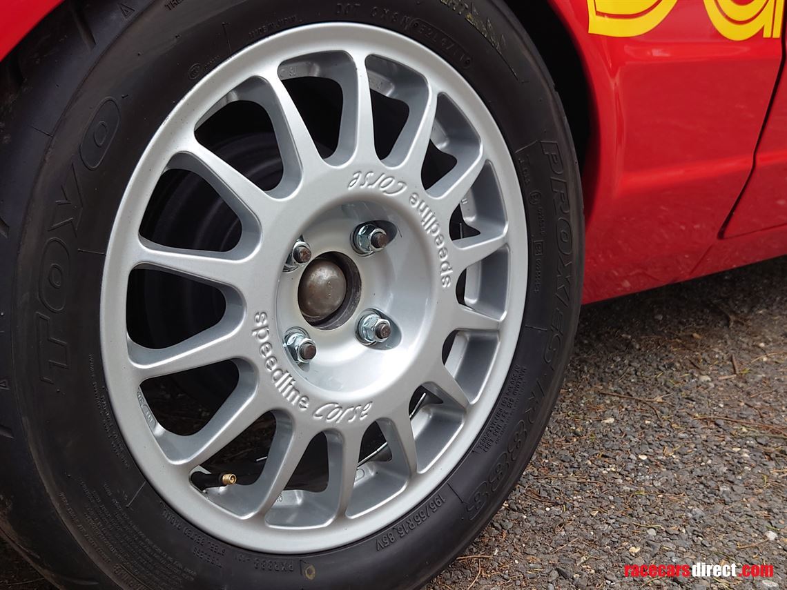 ford-escort-rs1600i-group-1-touring-car