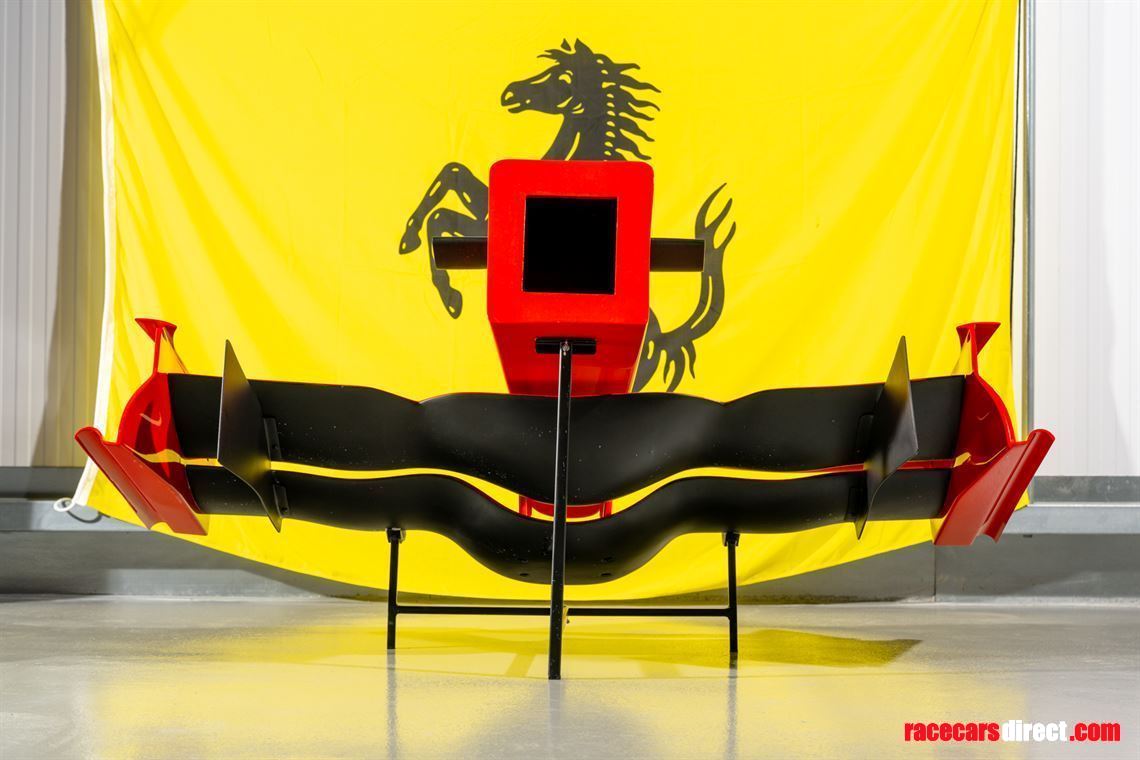 ferrari-f2007-f1-display-nose-panel