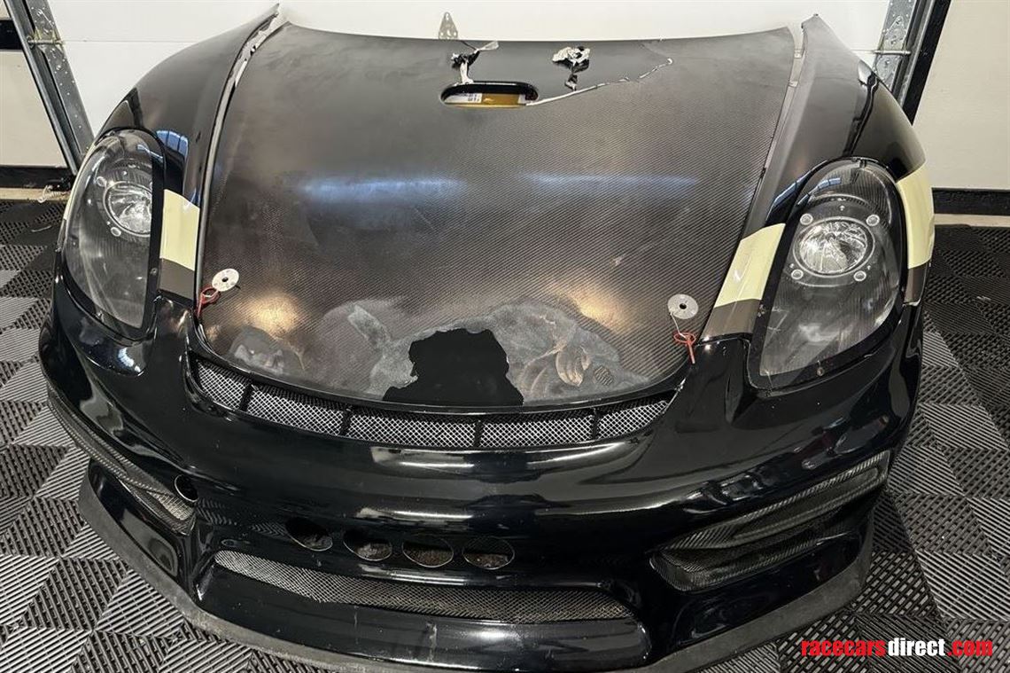 porsche-981-cayman-gt4-clubsport-manthey-raci