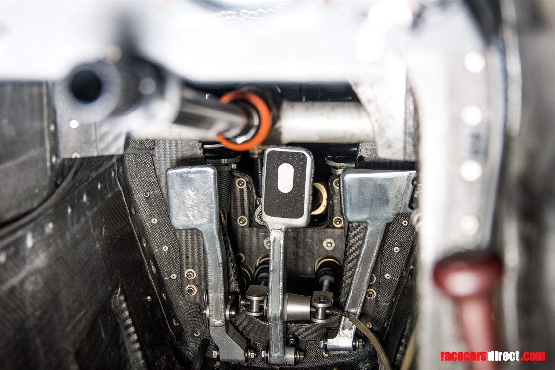 sold-f1-leyton-house-march-cg891-full-running