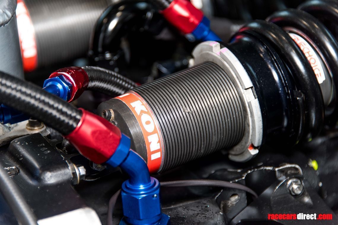 sold-f1-leyton-house-march-cg891-full-running