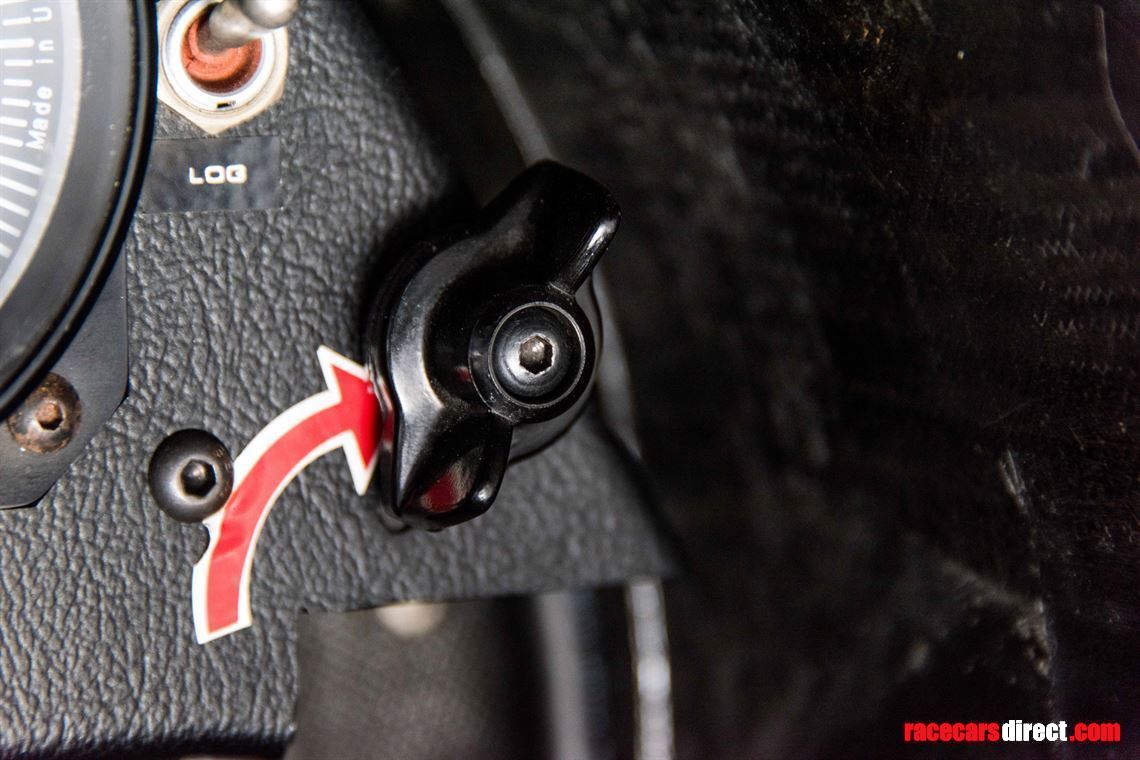 sold-f1-leyton-house-march-cg891-full-running