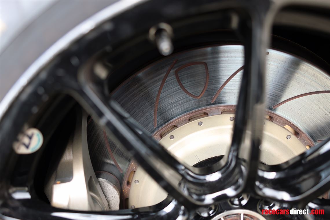 lamborghini-huracan-gt3-evo-2022---215000-no