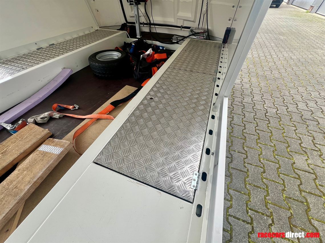 sold-turatello-race-shuttle