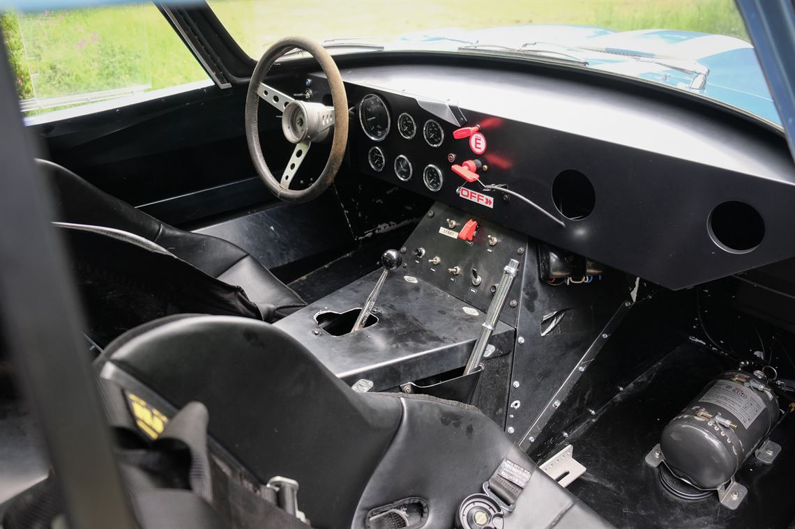 2011-shelby-american-cobra-daytona-by-kirkham