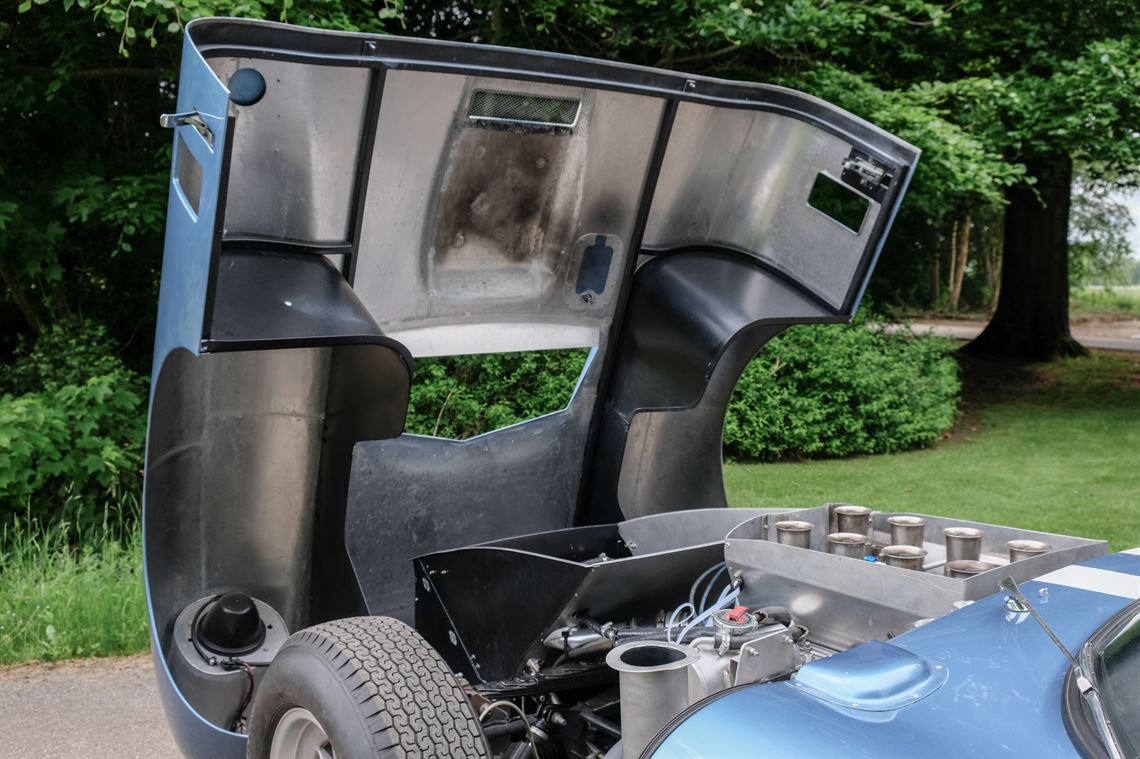 2011-shelby-american-cobra-daytona-by-kirkham