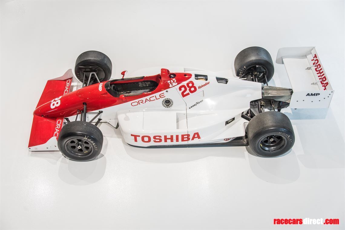 indy-car-lola-t8900-running-car