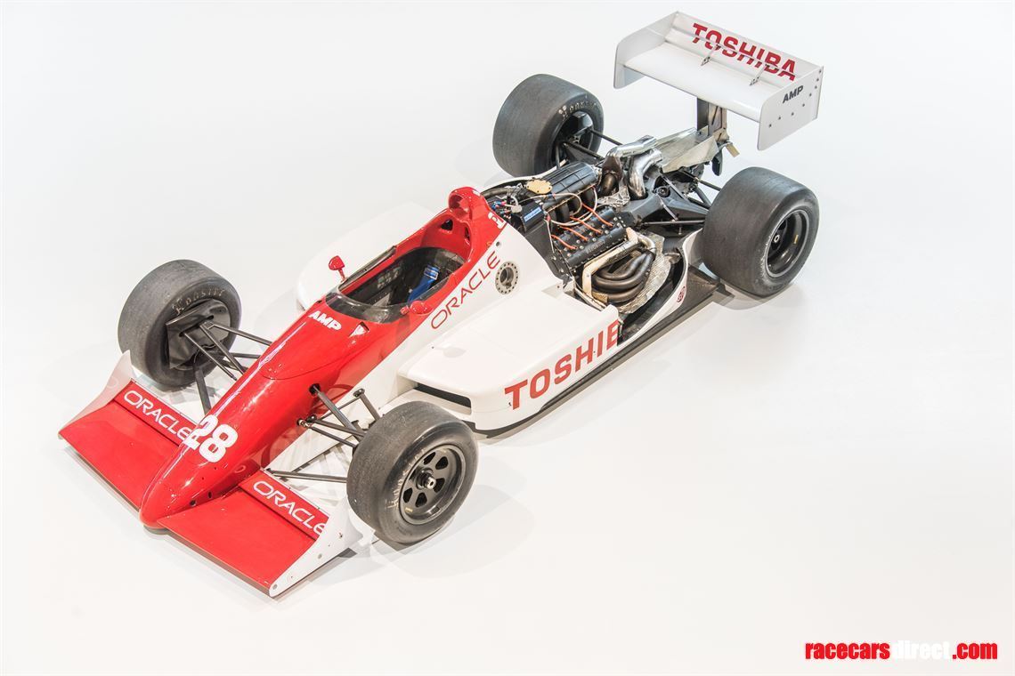 indy-car-lola-t8900-running-car