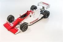 indy-car-lola-t8900-running-car