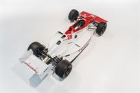 indy-car-lola-t8900-running-car