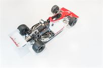 indy-car-lola-t8900-running-car