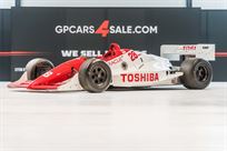 indy-car-lola-t8900-running-car