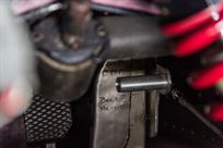 indy-car-lola-t8900-running-car