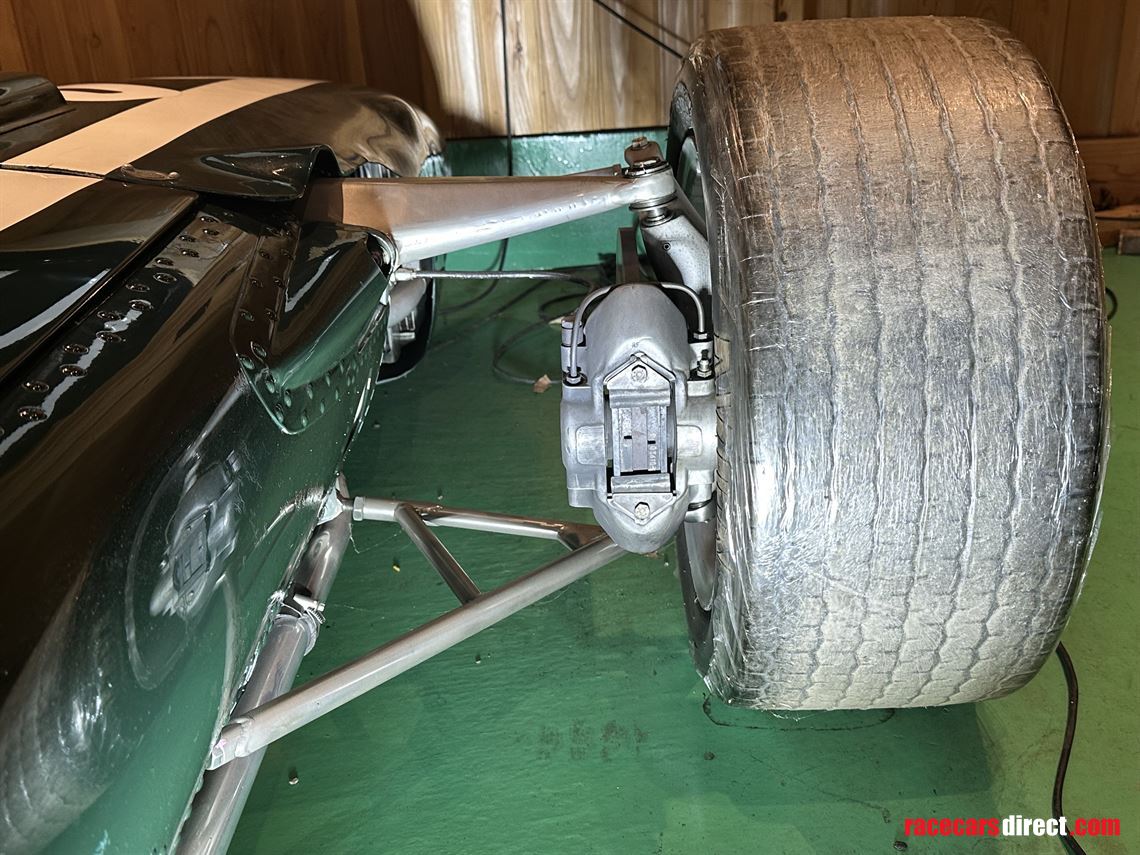 1967-cooper-t86---maserati-formula-one-car