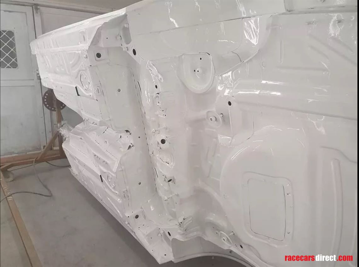 stunning-as-new-e46-m3-race-car