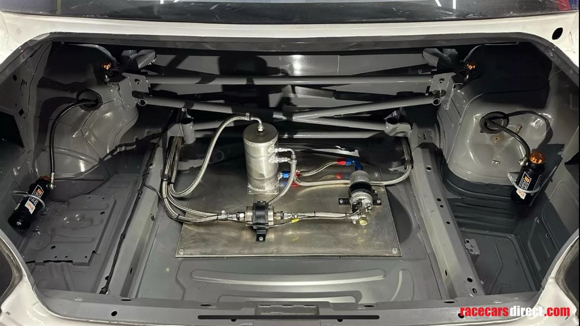 stunning-as-new-e46-m3-race-car