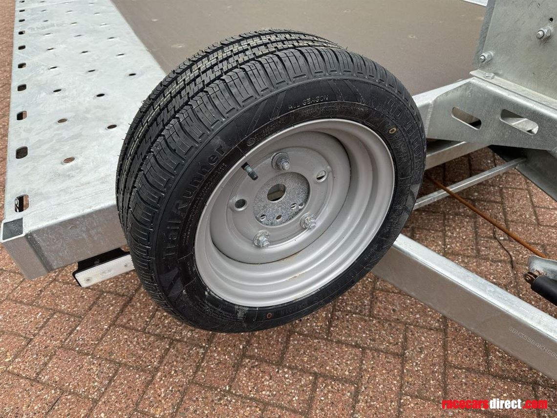 new-bateson-355b-trailer