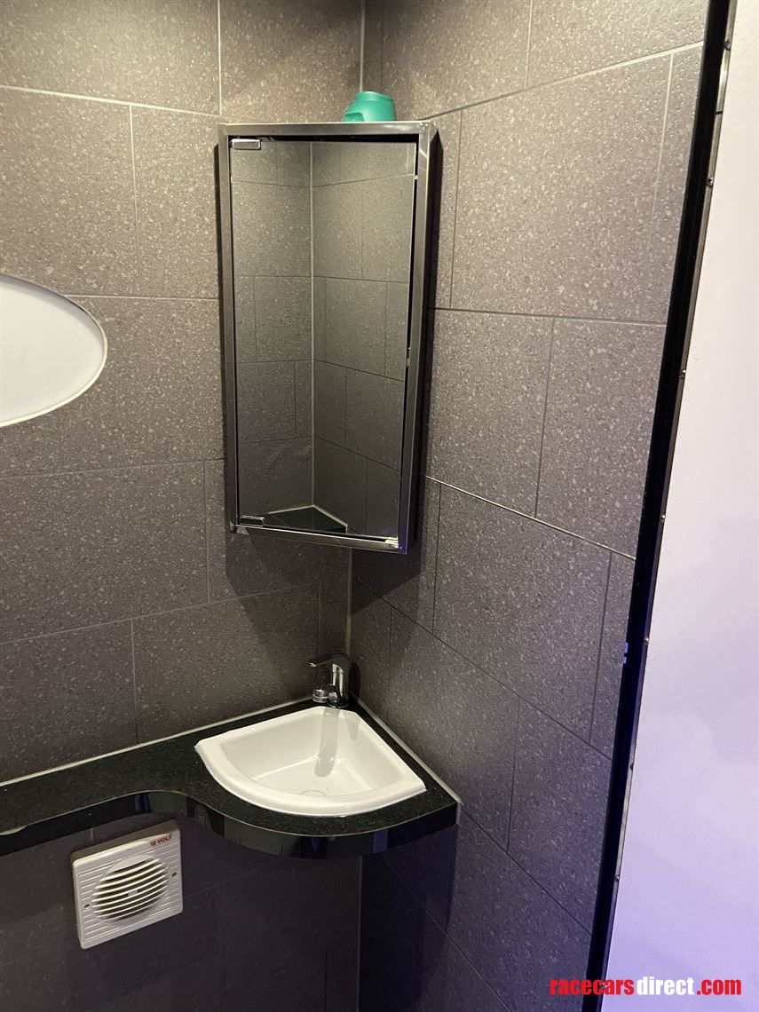 man-evolution-luxury-coach-9x3-mtr-awning-onl