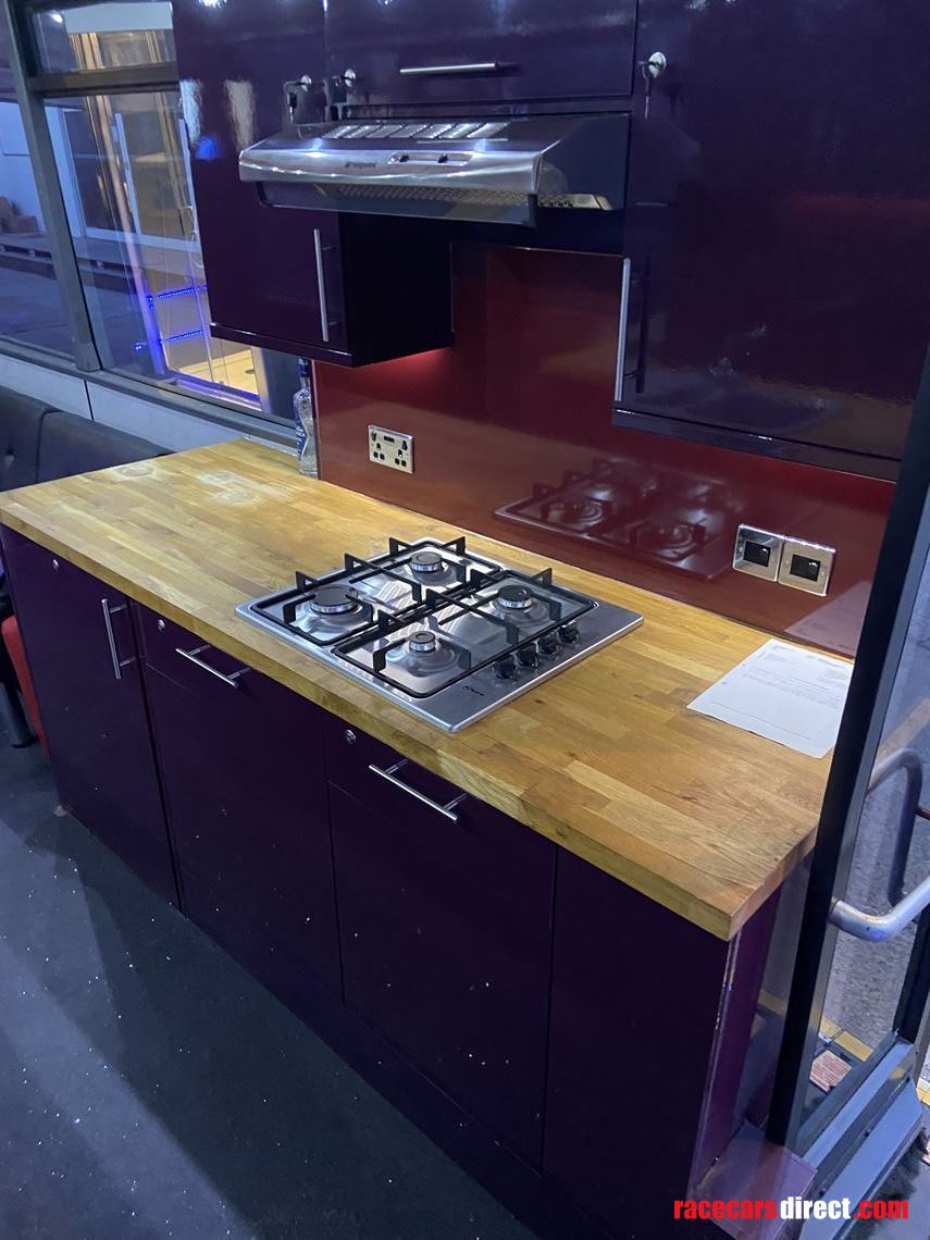 man-evolution-luxury-coach-9x3-mtr-awning-onl