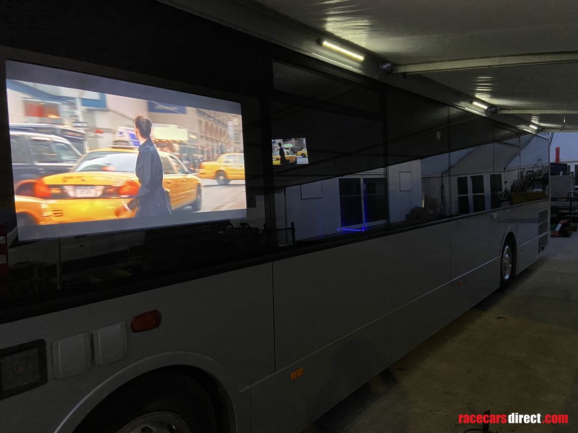 man-evolution-luxury-coach-9x3-mtr-awning-onl