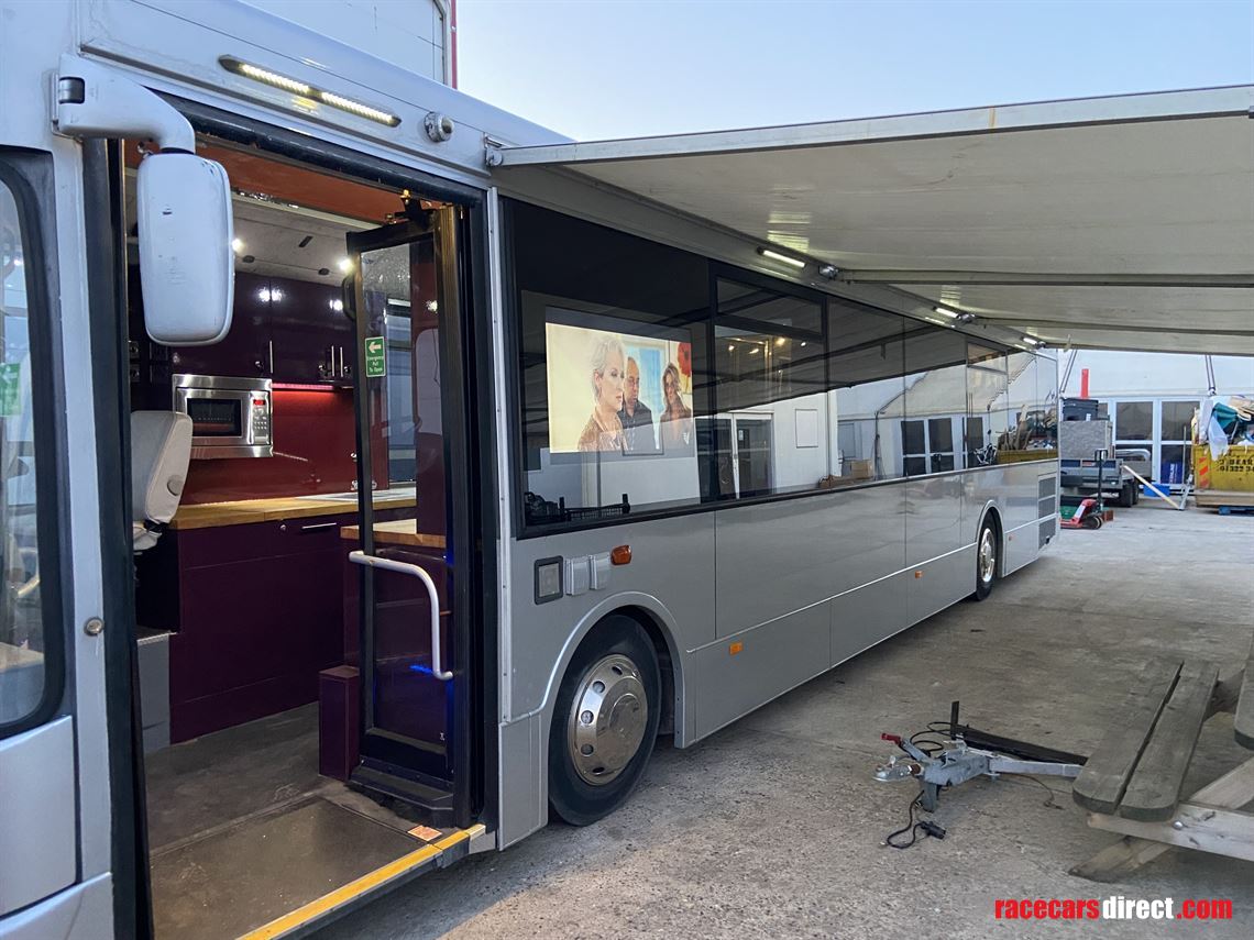 man-evolution-luxury-coach-9x3-mtr-awning-onl