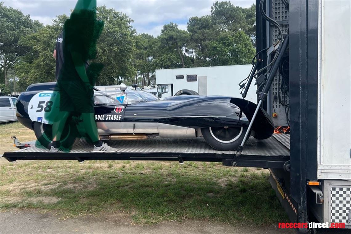 4---5-racecar-transport-trailer