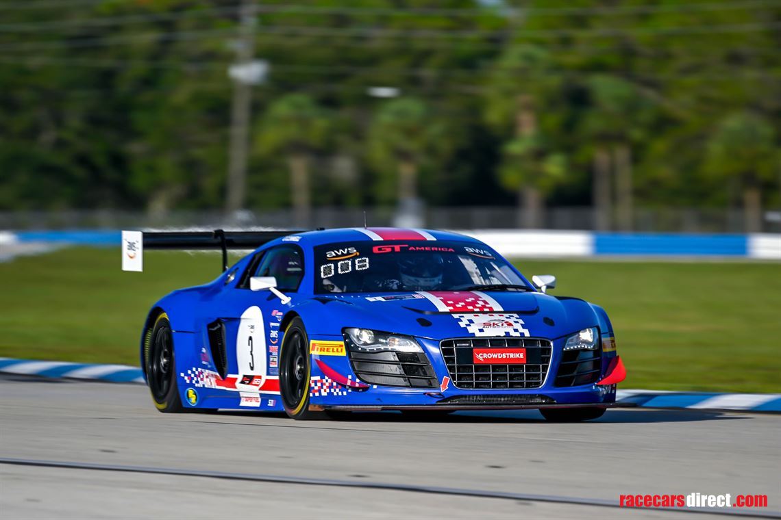 2013-audi-r8-ultra-lms