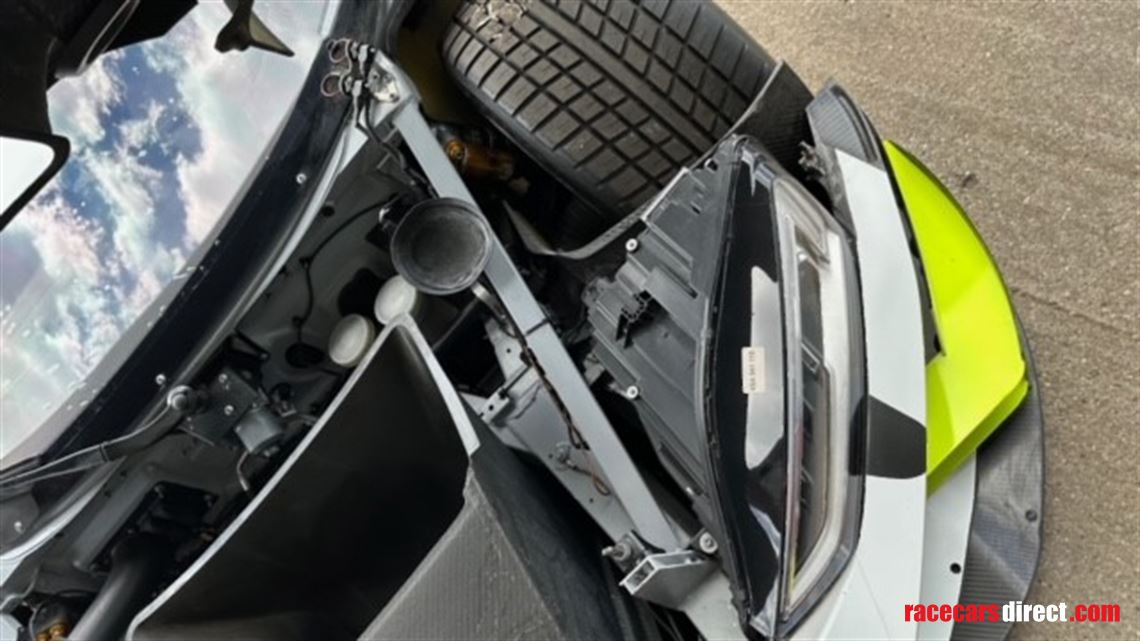 audi-r8-gt3-lms-evo-2