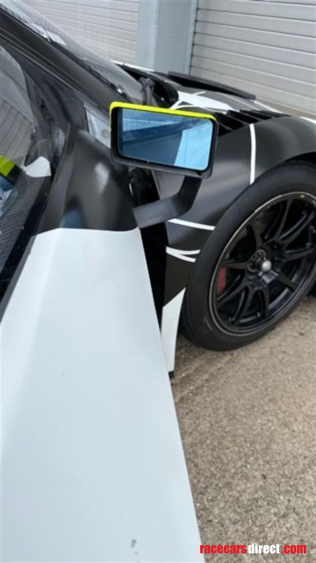 audi-r8-gt3-lms-evo-2