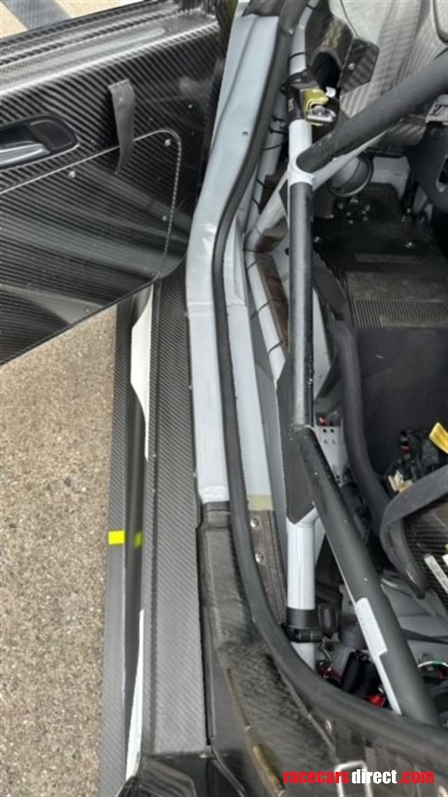 audi-r8-gt3-lms-evo-2