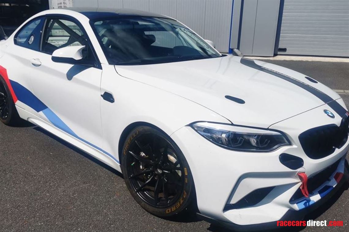 bmw-m2-cs-racing