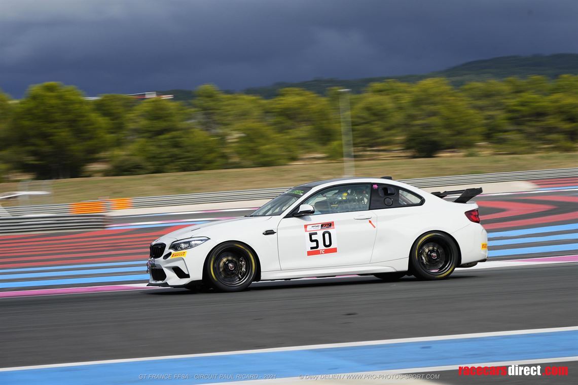 bmw-m2-cs-racing