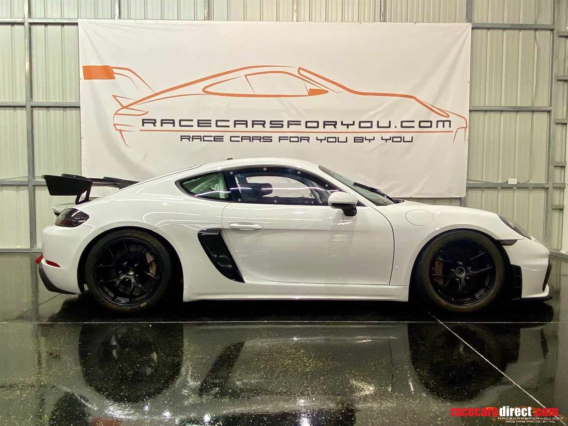 porsche-718-gt4-clubsport-competition