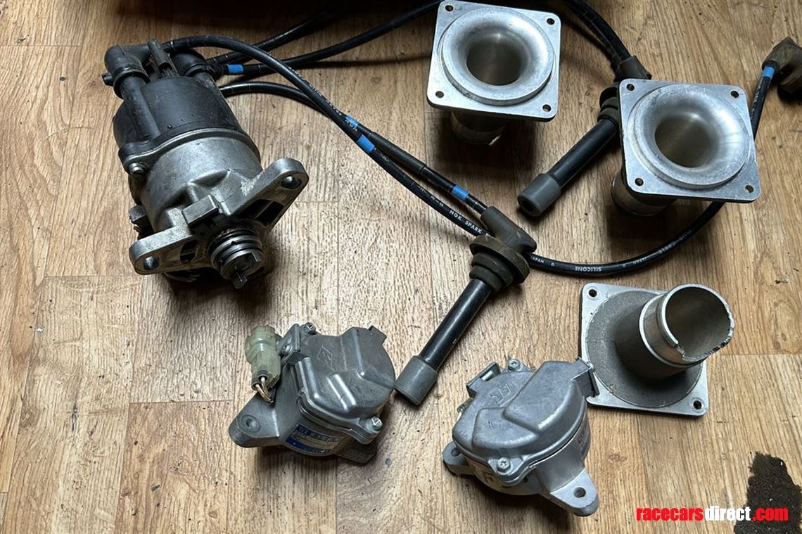 mugen-mf204-distrubutor-and-trumpets