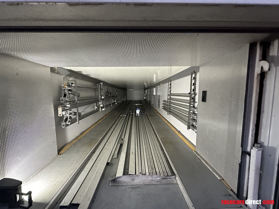 4-cars-living-8m-awning